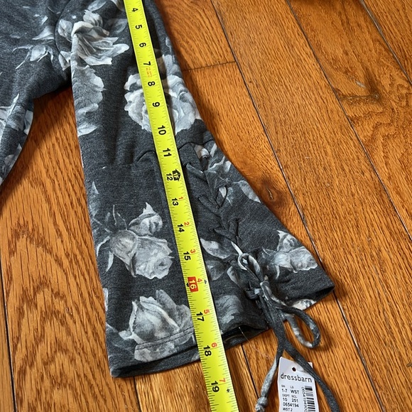 NWT GRAY ROSE DRESS - Picture 9 of 11